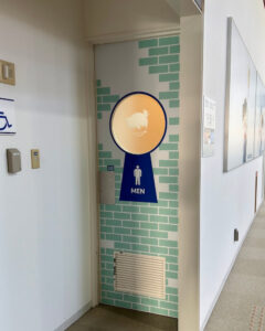 トイレ入り口装飾