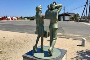 ブロンズオブジェ 工藤新一＆毛利蘭