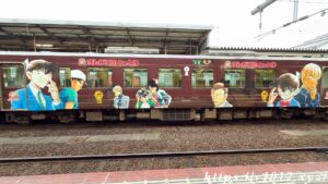 コナン列車 探偵車両 側面