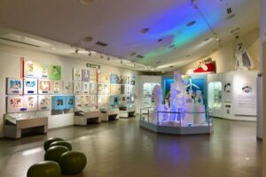 青山剛昌ふるさと館内