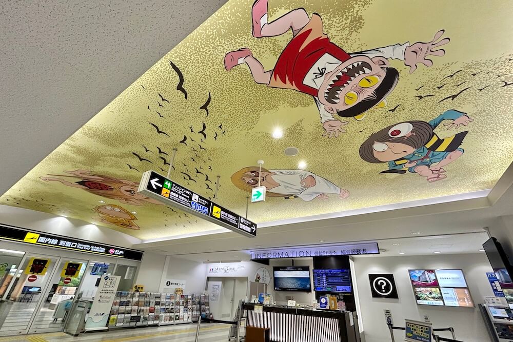 空港内の天井