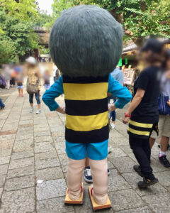 鬼太郎の後ろ姿