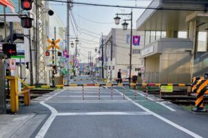 西調布駅踏切