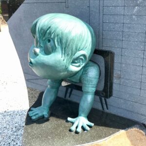 妖怪ブロンズ像 テレビくん