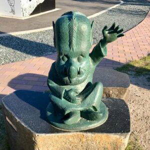 妖怪ブロンズ像 女夜叉