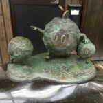 妖怪ブロンズ像 丸毛