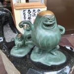 妖怪ブロンズ像 だるま