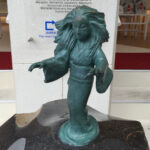 妖怪ブロンズ像 雪女