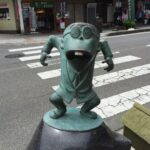 妖怪ブロンズ像 サラリーマン山田