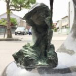 妖怪ブロンズ像 寒戸の婆